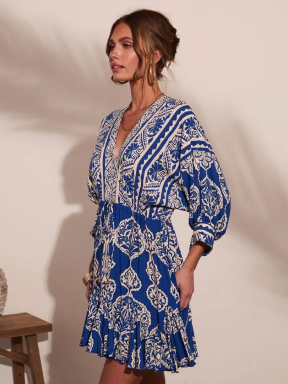 VICI NWT  Riviera Radiant Abstract Print Mini Dress - Blue, M - Picture 4 of 5